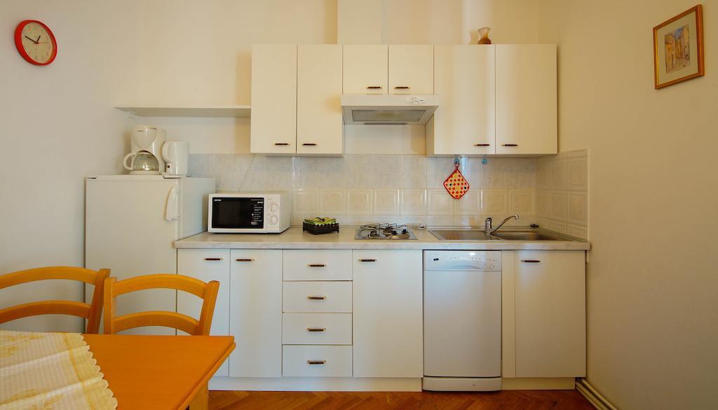 Apartments Lina ノヴィ・ヴィノドロスキー 部屋 写真