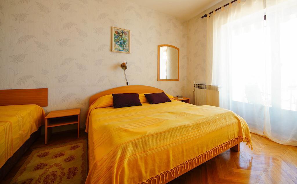 Apartments Lina ノヴィ・ヴィノドロスキー 部屋 写真